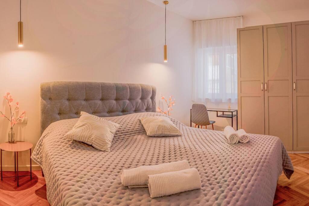 Luksuzni Apartman Ribica U Samom Centru Grada Split Dış mekan fotoğraf