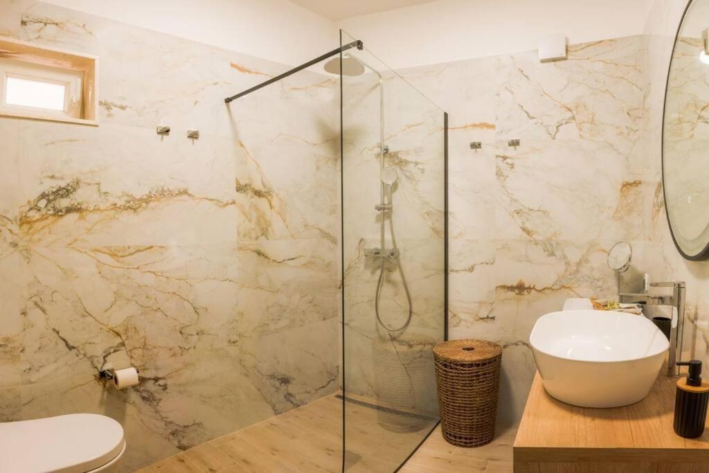 Luksuzni Apartman Ribica U Samom Centru Grada Split Dış mekan fotoğraf